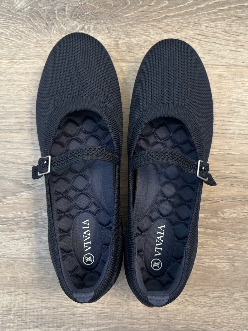 Vivaia Lightweight Round-Toe Flats Claire Walker Mary-Jane - Picture 2 of 9